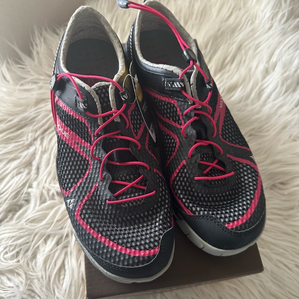 Vasque 7053 Lotic performance vibram sole hiking shoes ladies size 9 NEW w/box